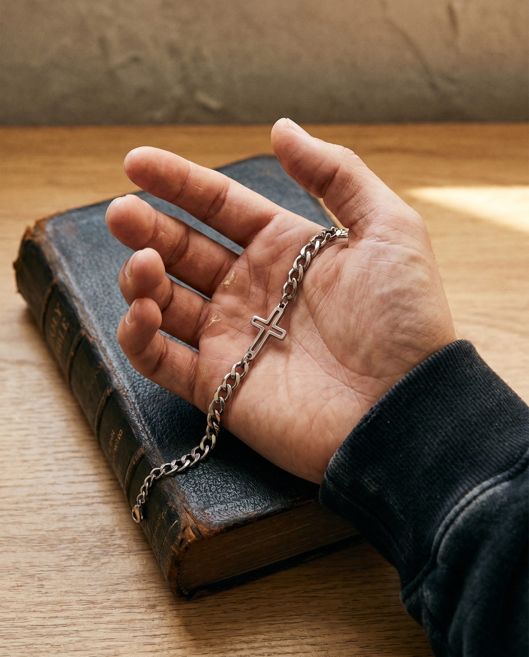 Keystone — silver beaded bar links w/ tiny crosses