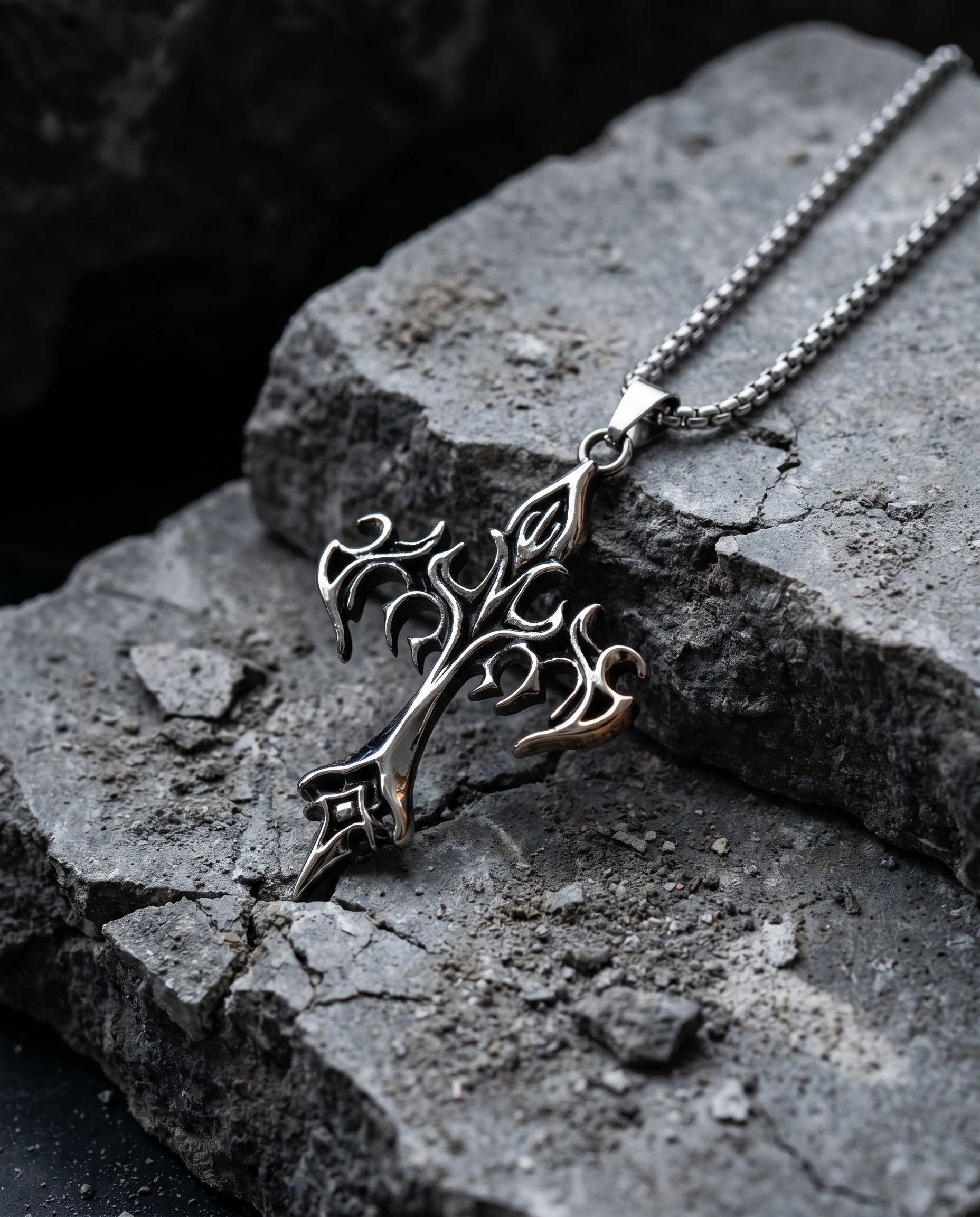 Tracery — silver ornate filigree gothic cross (no wings)