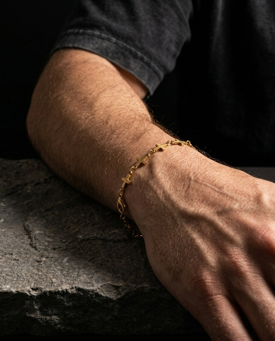 UNBROKEN — cross-link bracelet worn on the wrist
