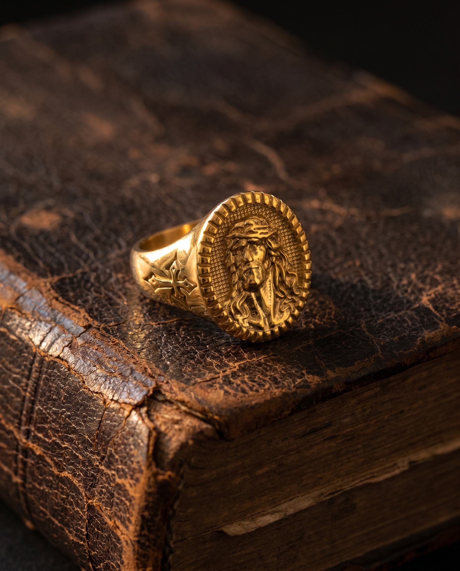 Heirloom — gold oval signet, Christ face + thorns